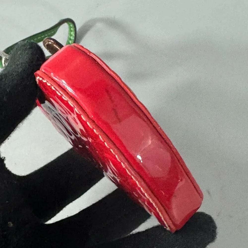 Vintage Coach Signature Red Apple Coin Purse Patent Leather Wristlet - Picture 13 of 14